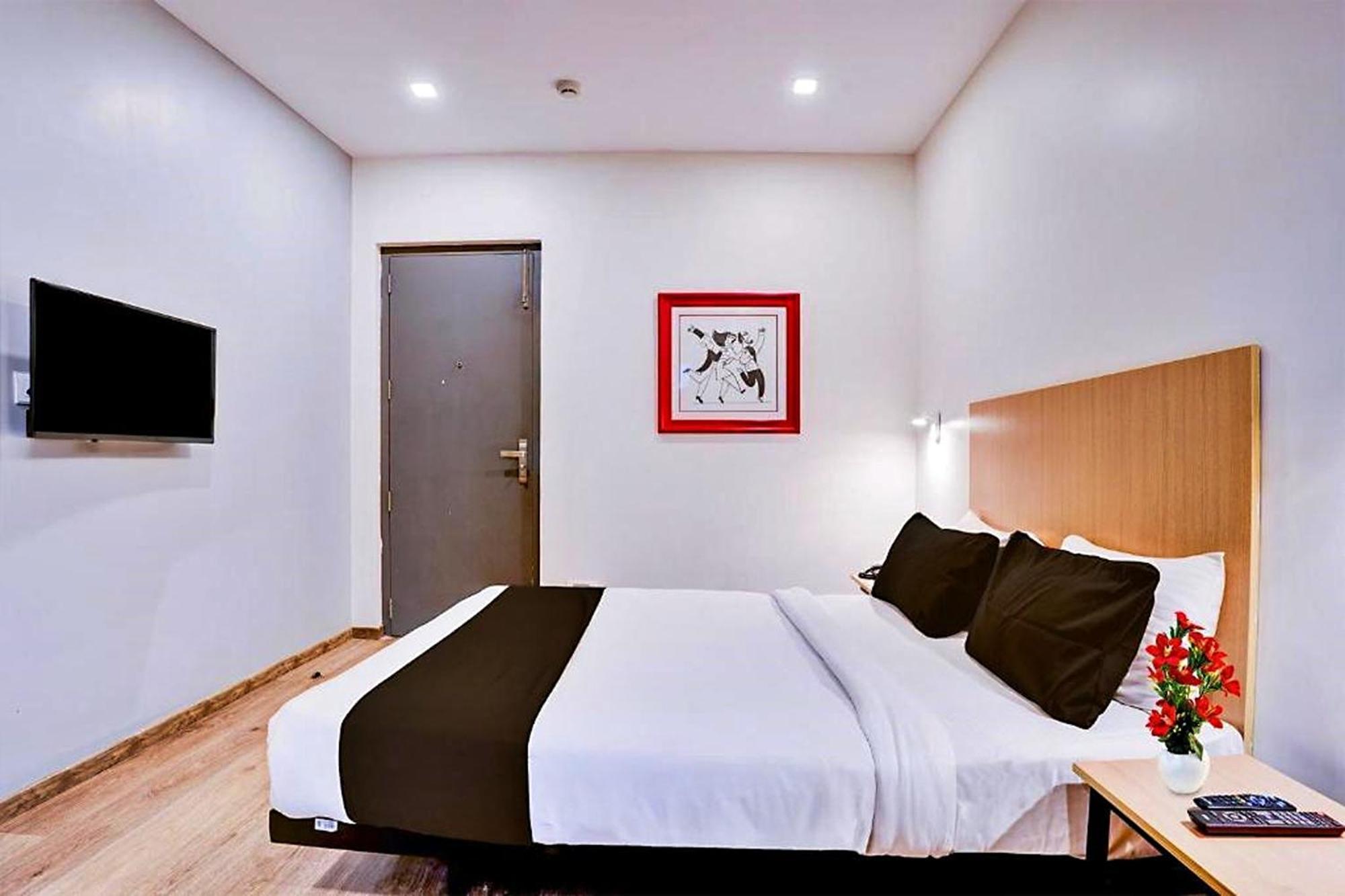 Hotel Sunlight Inn New Delhi Extérieur photo