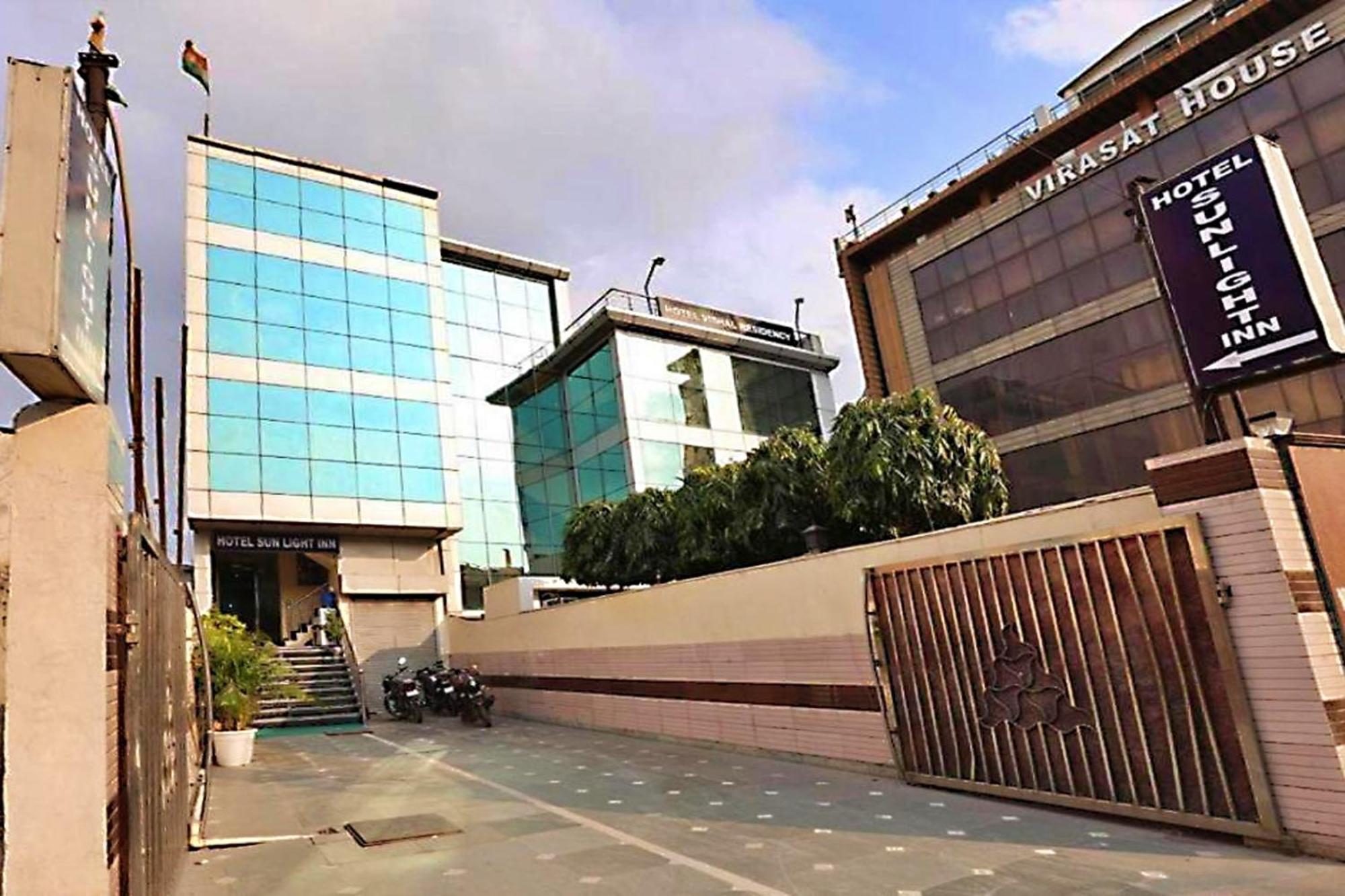 Hotel Sunlight Inn New Delhi Extérieur photo
